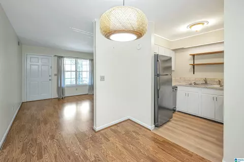 2727 Highland Ave S #204, Birmingham, AL 35205