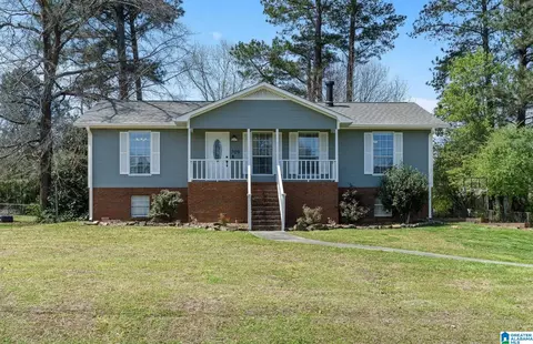 709 Panola Trl, Warrior, AL 35180