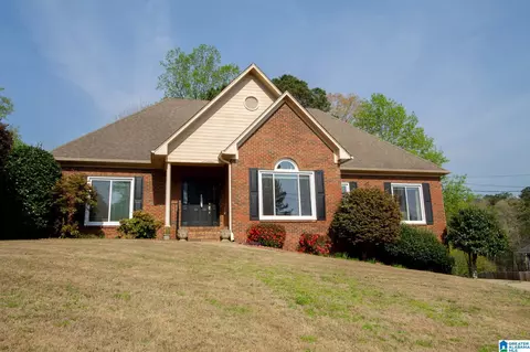 405 Still Oaks Cir, Trussville, AL 35173