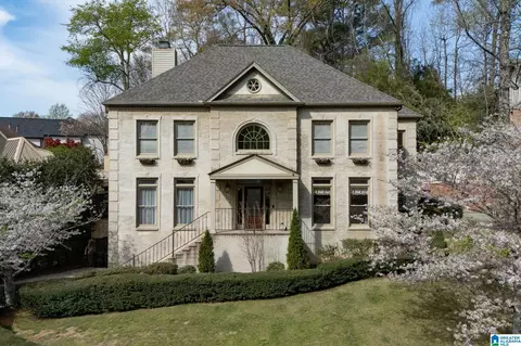 2228 Sterlingwood Dr, Birmingham, AL 35243