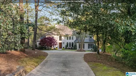 1748 Vestwood Hills Dr, Vestavia Hills, AL 35216
