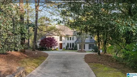 1748 Vestwood Hills Dr, Vestavia Hills, AL 35216