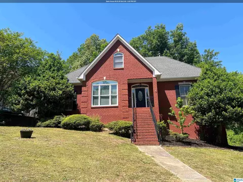6540 Hemlock St, Trussville, AL 35173