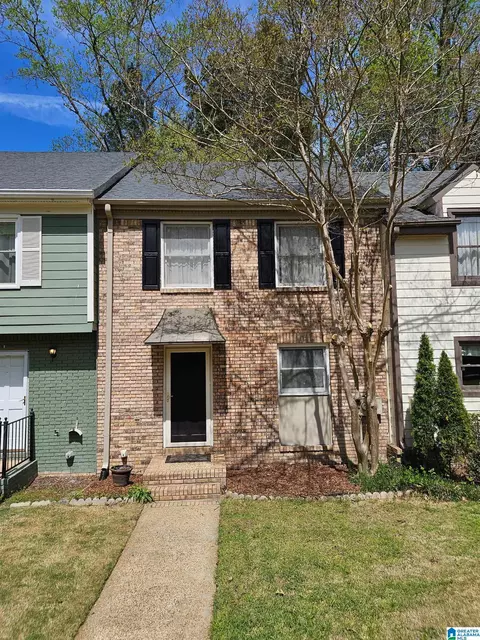 3256 Overton Manor Dr, Vestavia, AL 35243