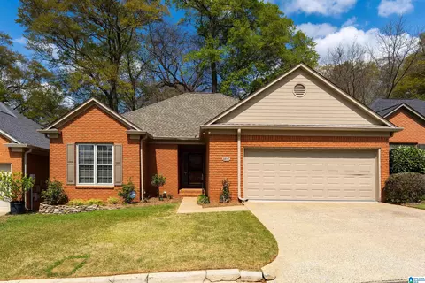 2317 Timber Ridge Cir, Vestavia, AL 35243