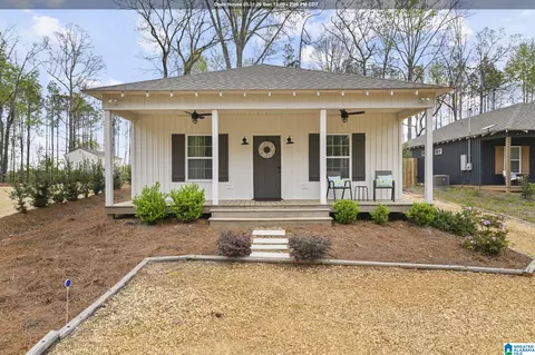 90 Cove Dr, Eclectic, AL 36024