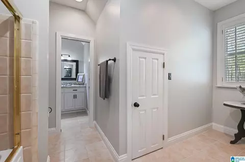 Entry Way - 11550 County Road 28, Clanton, AL 35046 photo 3 of 3