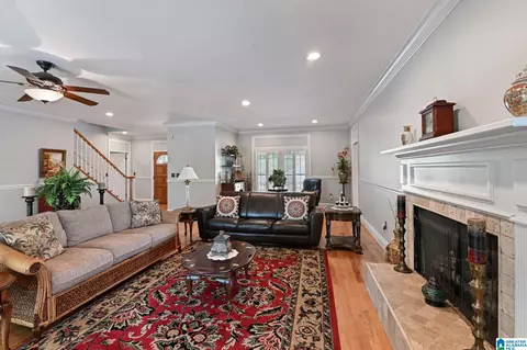 Living - 11550 County Road 28, Clanton, AL 35046 photo 3 of 4