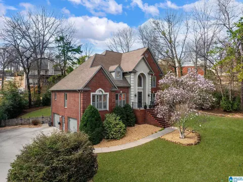 116 Southview Ln, Hoover, AL 35244