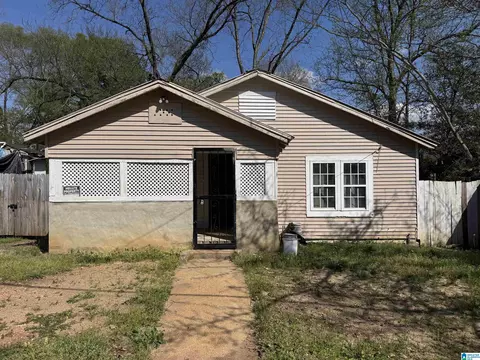 4133 Mcclain St, Bessemer, AL 35020