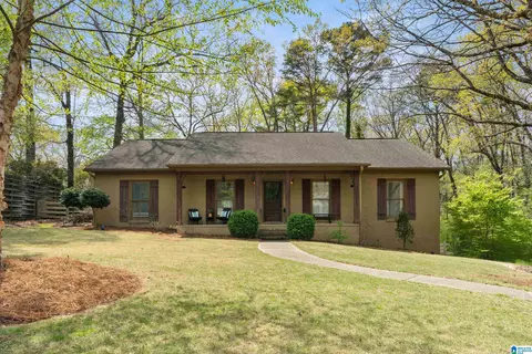 4010 Meadowood Dr, Birmingham, AL 35242