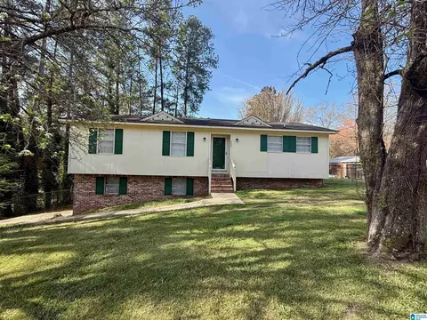 400 S Highland Dr, Warrior, AL 35180