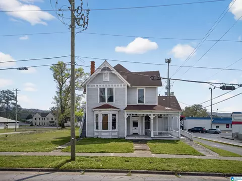Exterior - 214 E 19th St, Anniston, AL 36207 photo 2 of 4