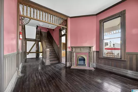 Living - 214 E 19th St, Anniston, AL 36207 photo 5 of 7