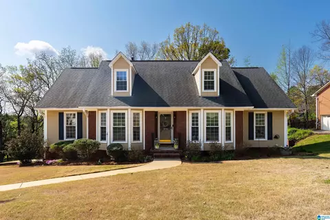1990 Russet Hill Ln, Hoover, AL 35244
