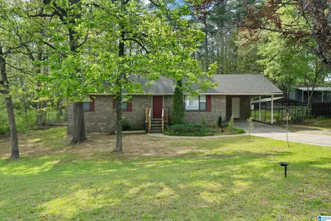252 18th St, Calera, AL 35040