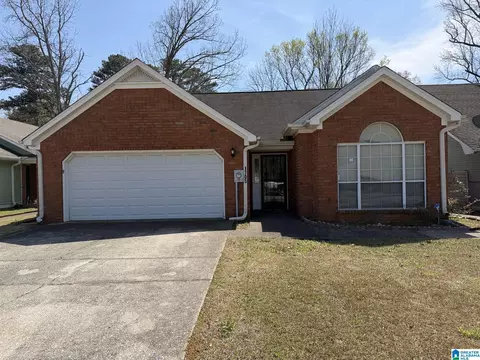 1705 Lake Park Cir, Center Point, AL 35215