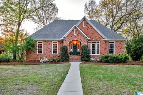 1038 Crest Rd, Leeds, AL 35094