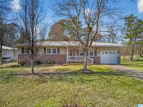 911 Wood Ave SE, Attalla, AL 35954