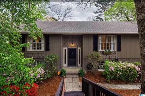 3625 Ridgecrest Rd, Mountain Brook, AL 35223