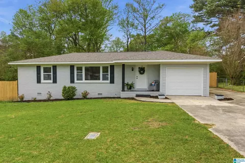 918 9th Ave, Pleasant Grove, AL 35127
