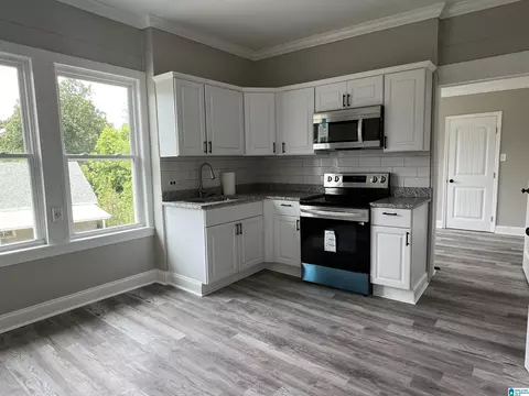 Kitchen - 516 Maine St, Warrior, AL 35180 photo 1 of 1