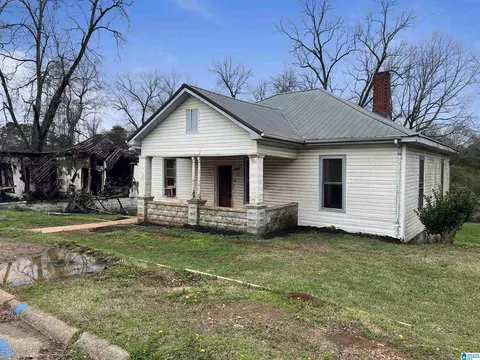 137 Price St, Roanoke, AL 36274