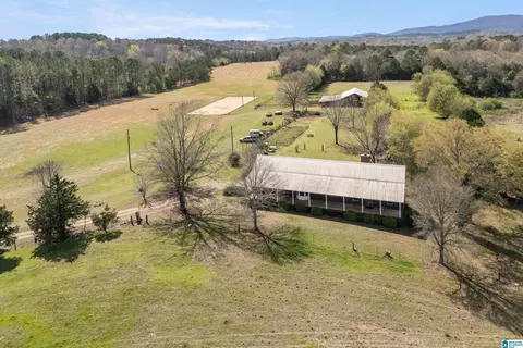 314 Talladega Creek Rd, Talladega, AL 35160