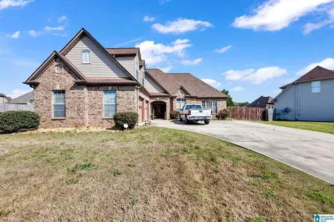 131 Rushton Ln, Calera, AL 35040