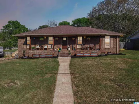 1066 Sunny Dell Ln, Bessemer, AL 35023