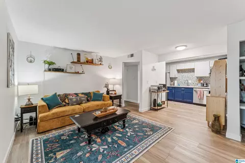 416 Skyview Dr #B, Birmingham, AL 35209