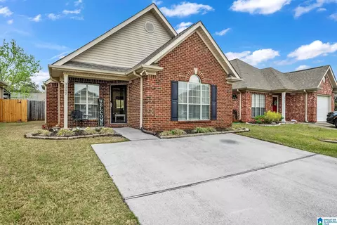 3097 Summit Dr, Fultondale, AL 35068