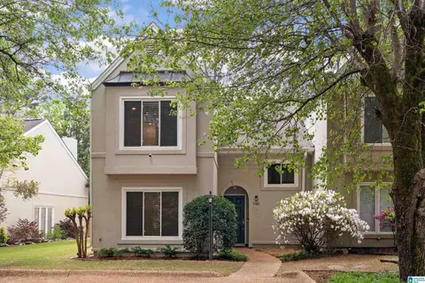 3360 Shallowford Cir, Vestavia Hills, AL 35216