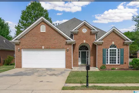 5816 Highgrove Cir, Bessemer, AL 35022