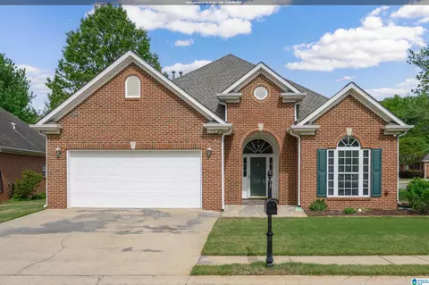5816 Highgrove Cir, Bessemer, AL 35022