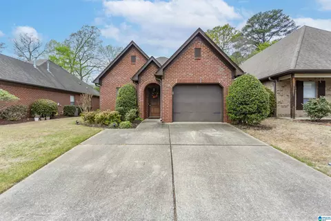 4034 Fulton Springs Ln, Fultondale, AL 35068