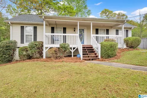 2815 Pine Tree St, Moody, AL 35004