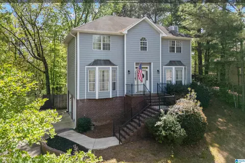 551 Fieldstone Dr, Helena, AL 35080