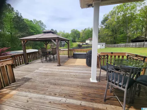 120 Cherry Ln, Pell City, AL 35128