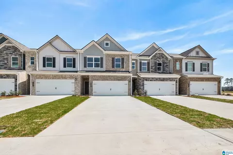 4557 Village Springs Sq #11, Fultondale, AL 35068