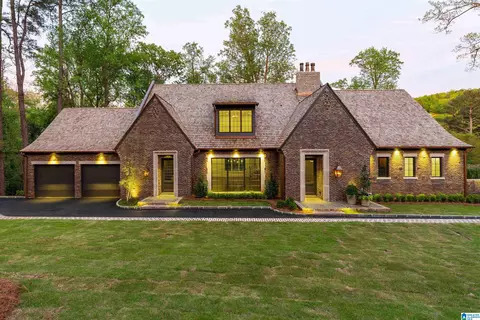 3145 Guilford Rd, Mountain Brook, AL 35223