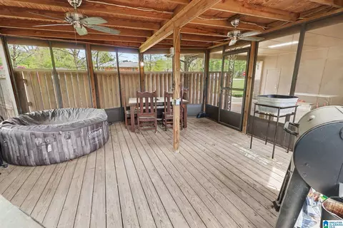 Exterior - 313 Pinedale Rd, Clanton, AL 35045 photo 4 of 6
