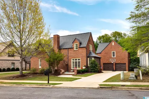 3739 James Hill Cir, Hoover, AL 35226