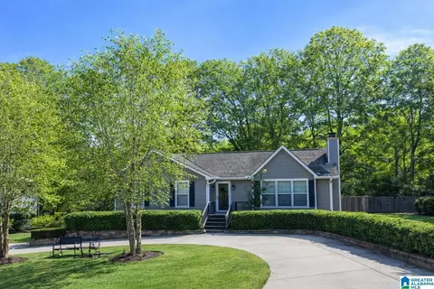 920 Independence Dr, Alabaster, AL 35007