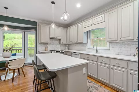 3051 Skylark Cir, Hoover, AL 35244
