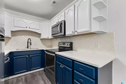 3101 Lorna Rd #1723, Hoover, AL 35216