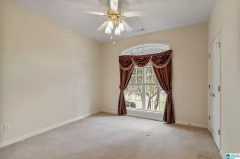 Bedroom - 215 Buck Cir, Clanton, AL 35045 photo 5 of 11