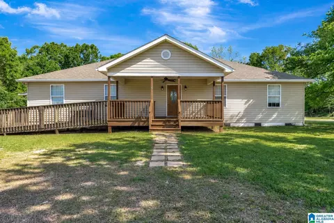 1373 Rock Creek Rd, Hueytown, AL 35023