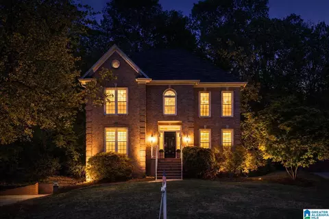 1945 Strawberry Ln, Hoover, AL 35244