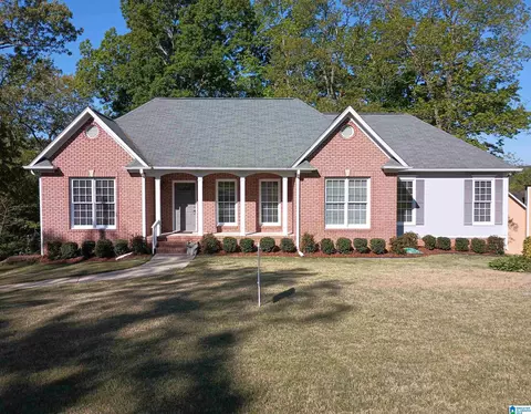 7812 Len Forest Dr, Pinson, AL 35126